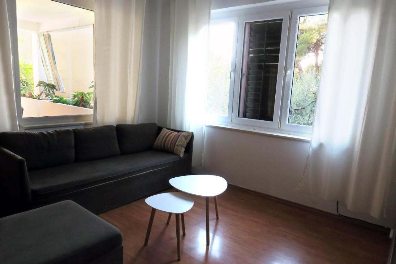 Appartement Elda à Pula Extérieur photo